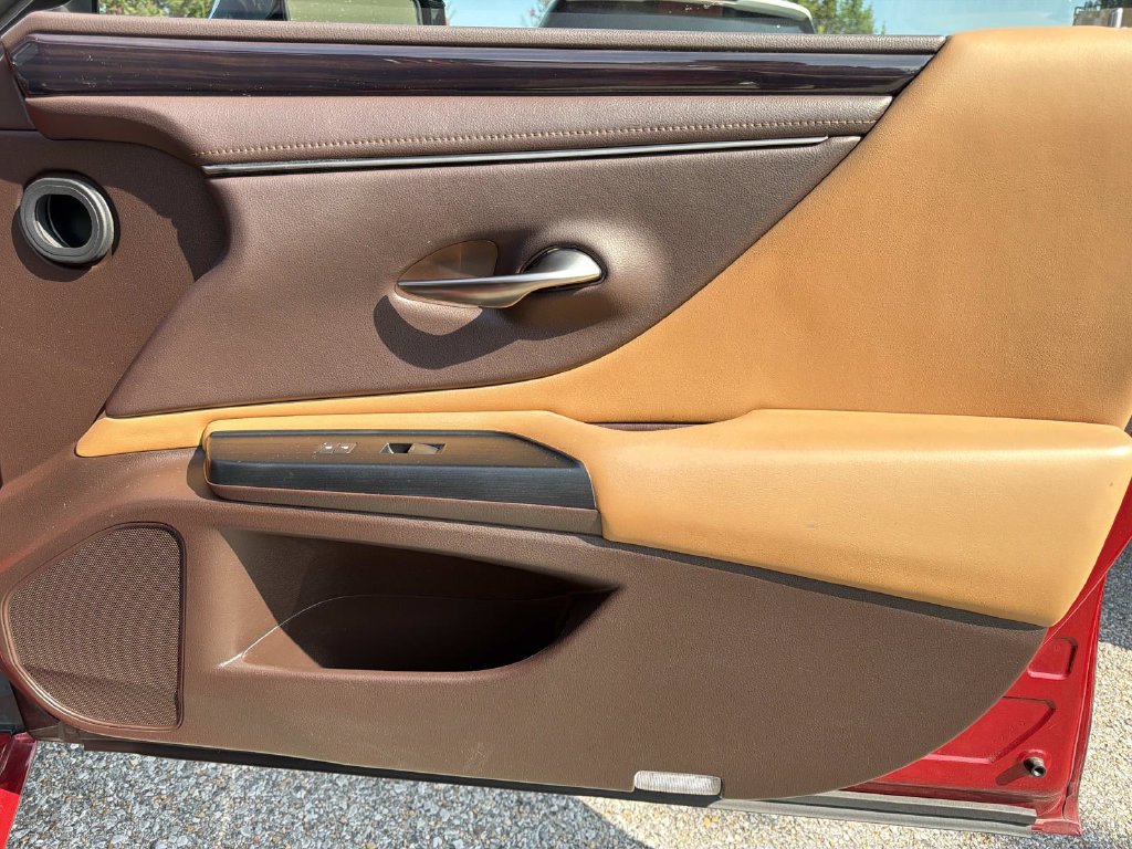 Used 2020 Lexus ES 350 w/ Premium Package FWD image 14