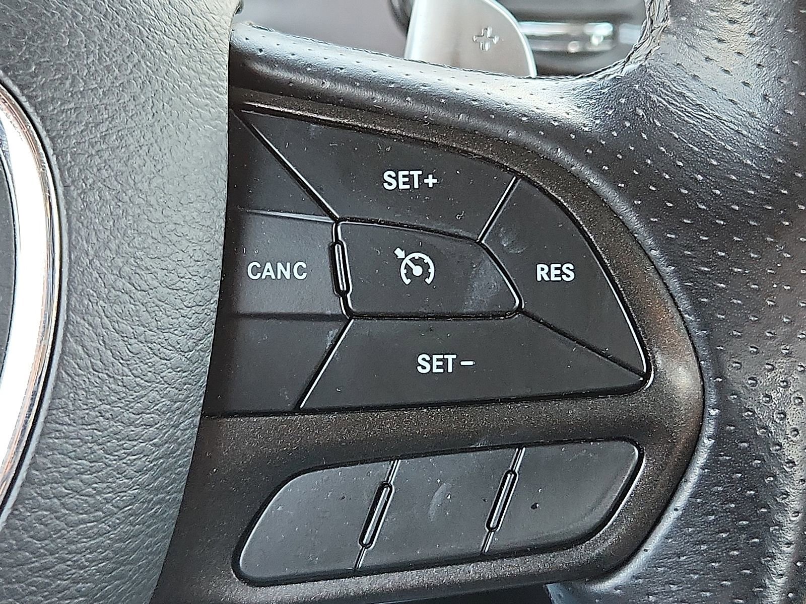 Used 2022 Dodge Challenger GT RWD image 16