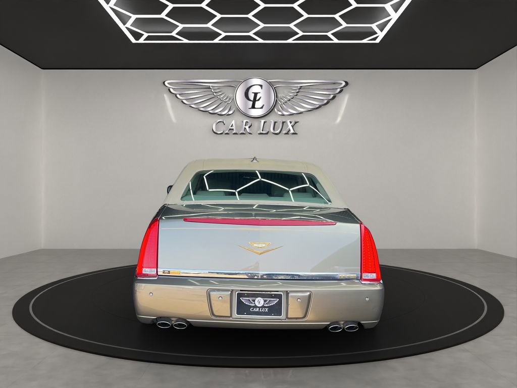 Used 2011 Cadillac DTS Luxury FWD image 3