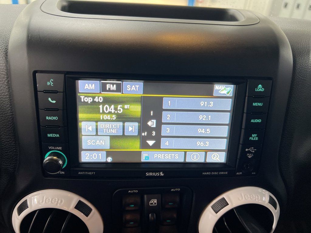Used 2014 Jeep Wrangler Unlimited Sahara AWD/4WD image 14