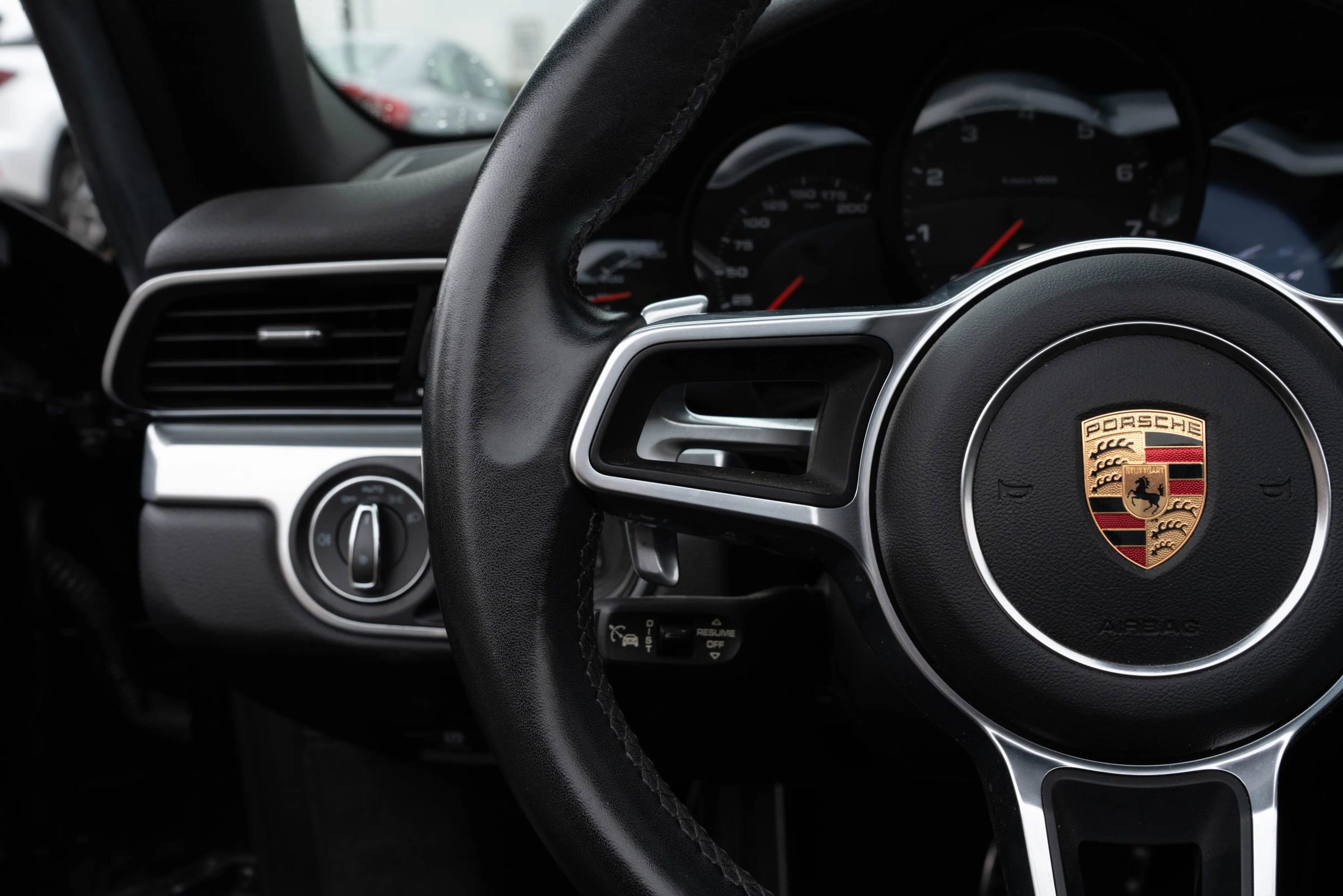 Used 2018 Porsche 911 Targa 4 image 47