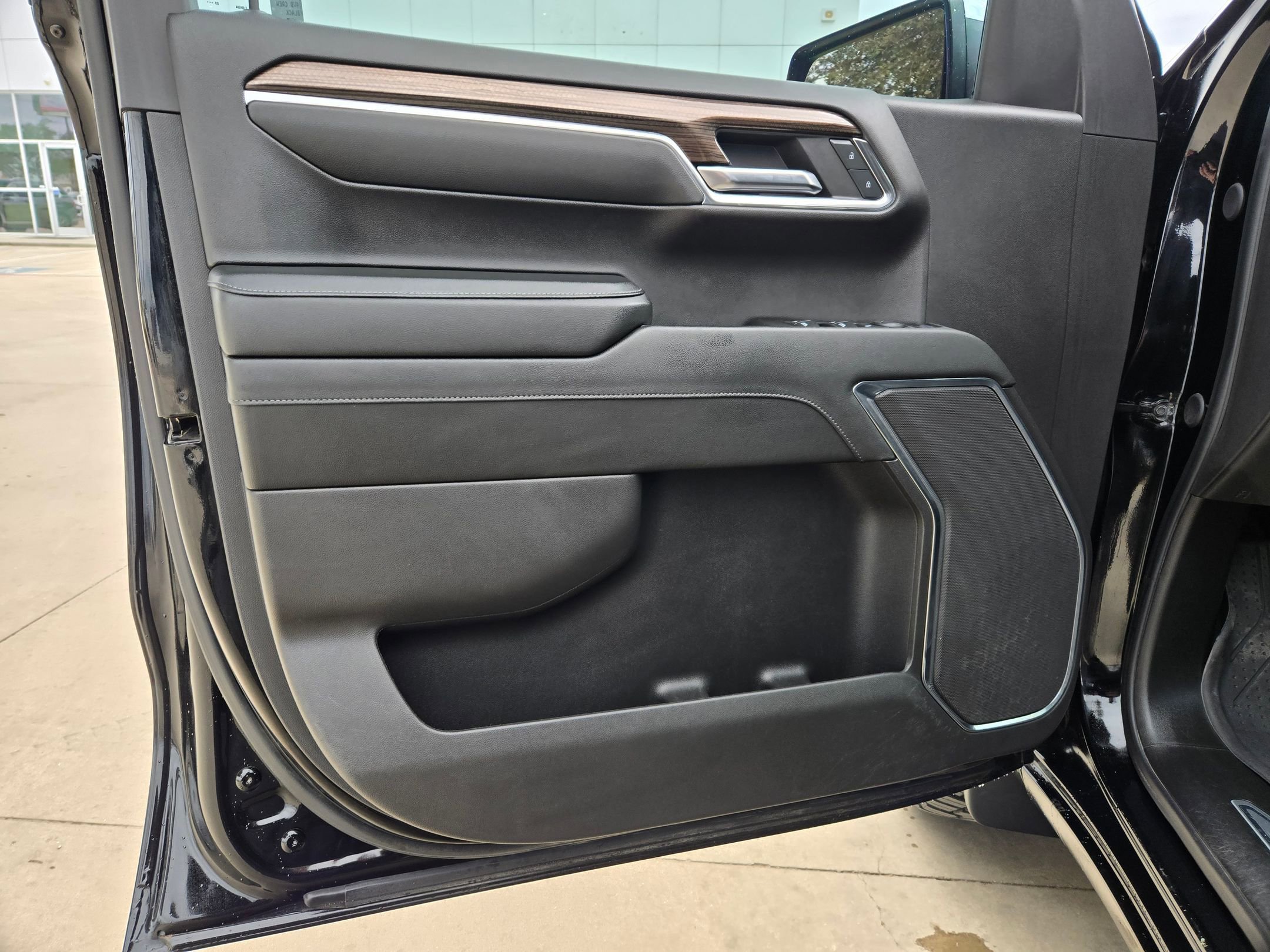 Certified 2024 Chevrolet Silverado 1500 LT w/ Texas Edition Plus image 11