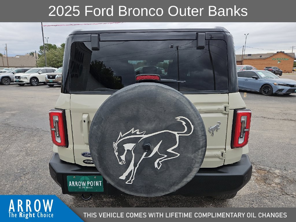 Used 2025 Ford Bronco Outer Banks AWD/4WD image 11
