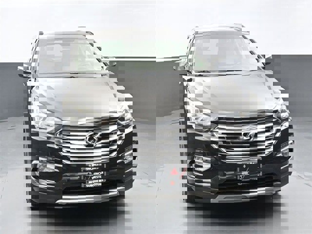 Used 2017 Hyundai Santa Fe Sport image 2