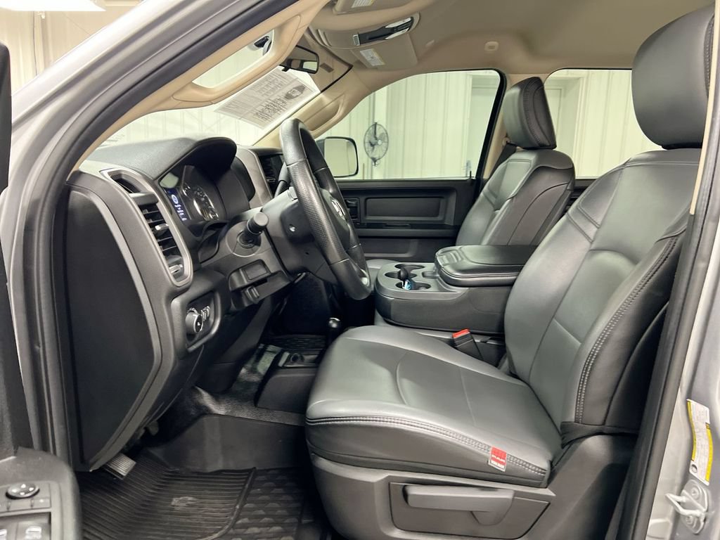 Used 2020 RAM 3500 Tradesman w/ Chrome Appearance Group AWD/4WD image 19
