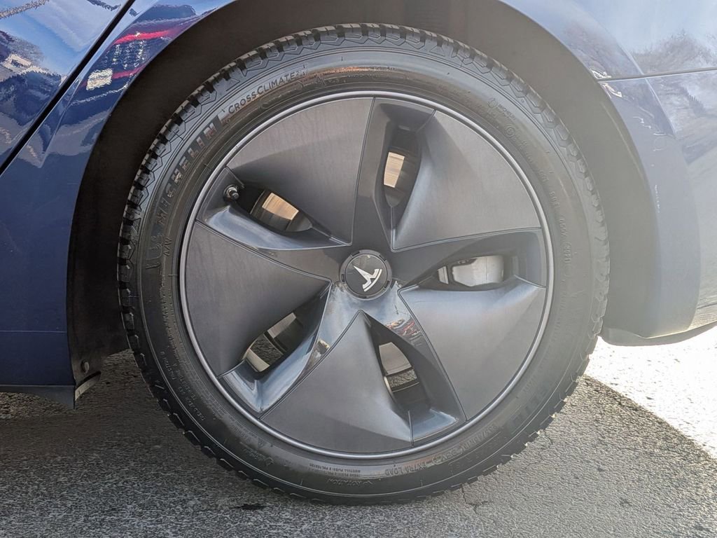 Used 2018 Tesla Model 3 Long Range image 12