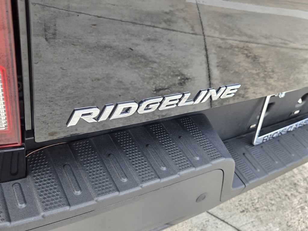 Certified 2023 Honda Ridgeline Black Edition image 13