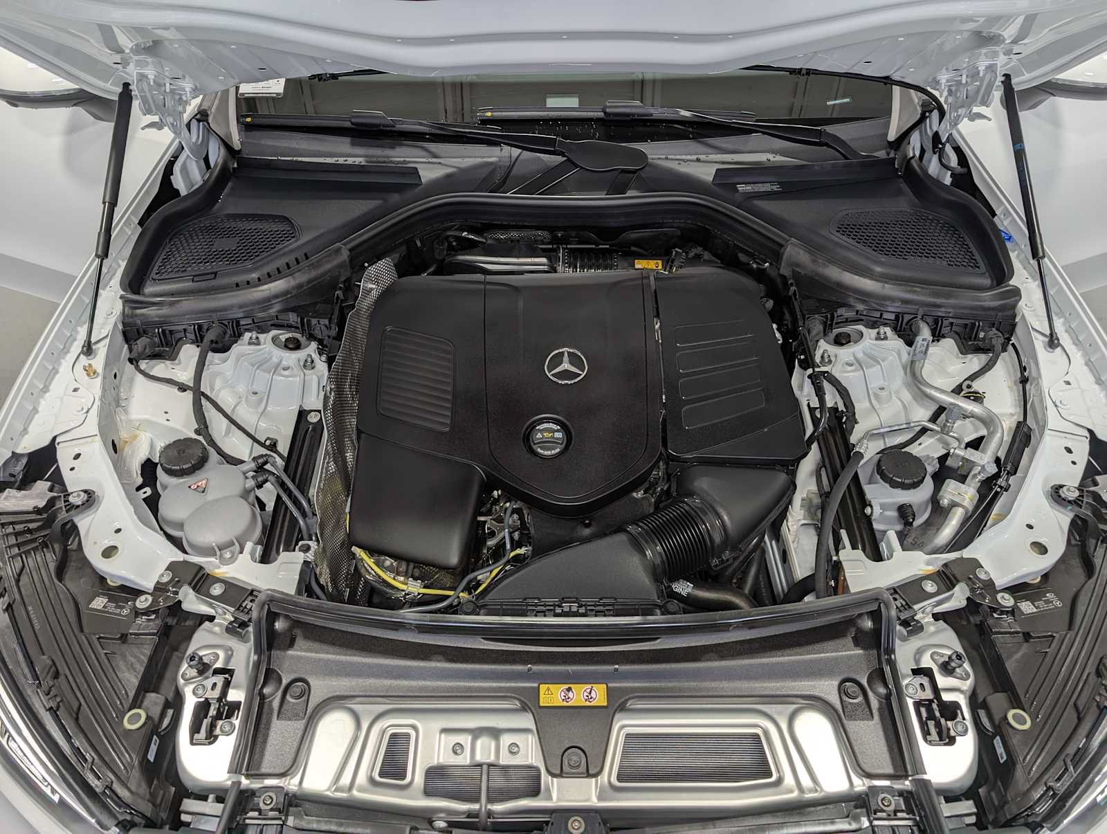 New 2027 Mercedes-Benz GLC 300 4MATIC image 12