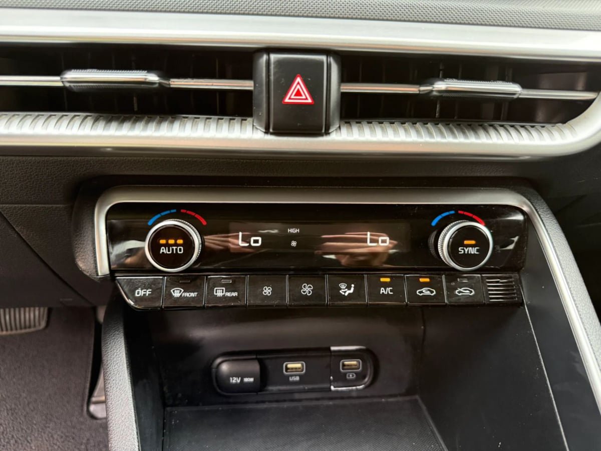 Used 2022 Kia K5 LXS FWD image 34
