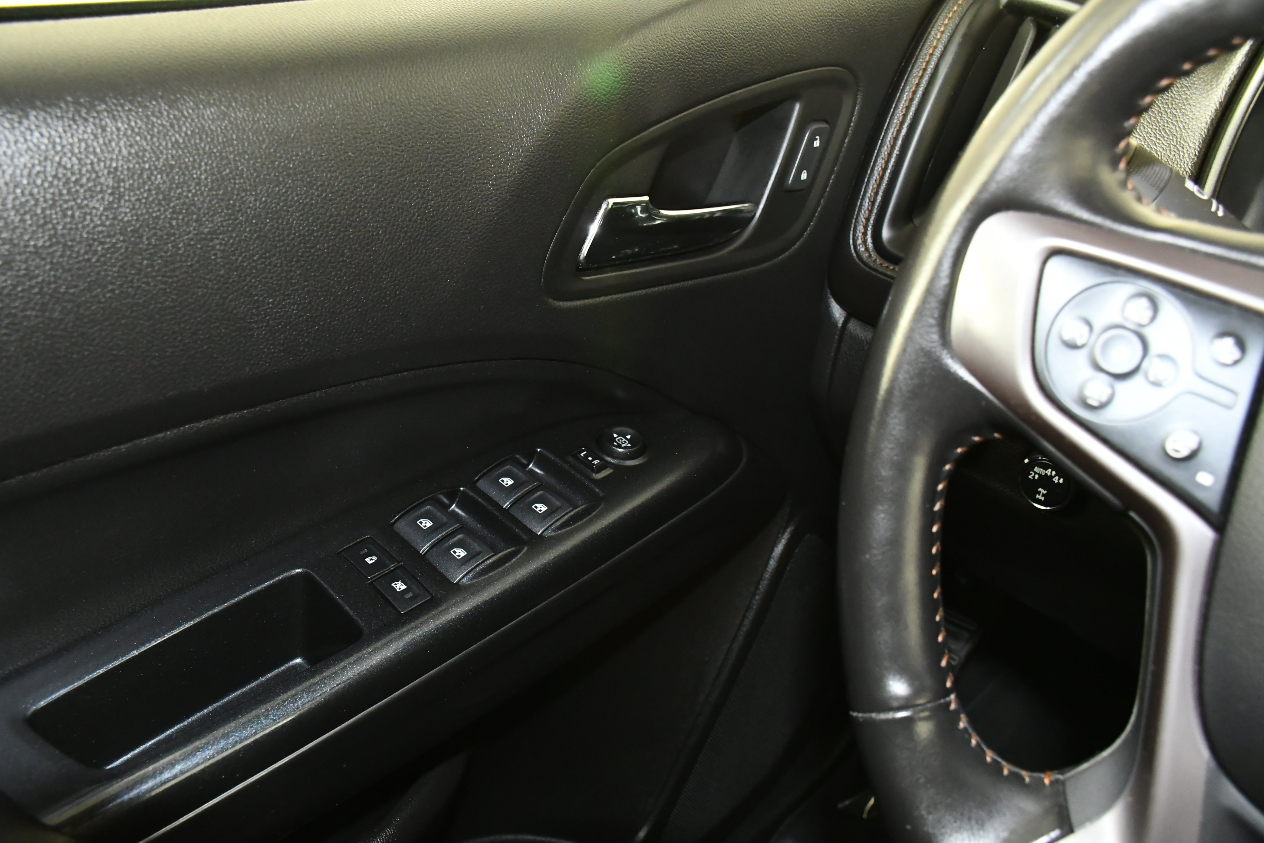Used 2021 GMC Canyon AT4 w/ Driver Alert Package image 37