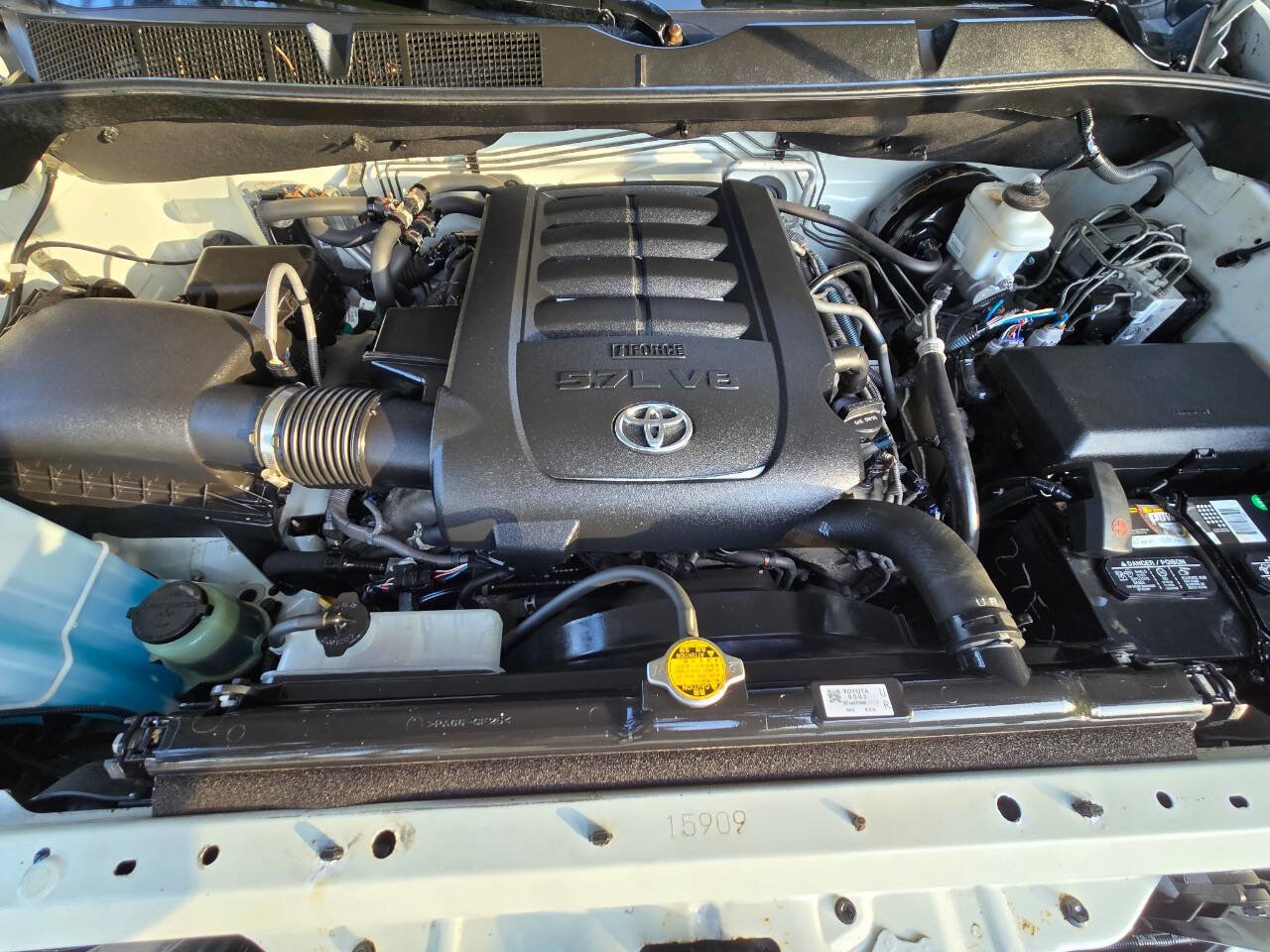 Used 2016 Toyota Sequoia Platinum image 40