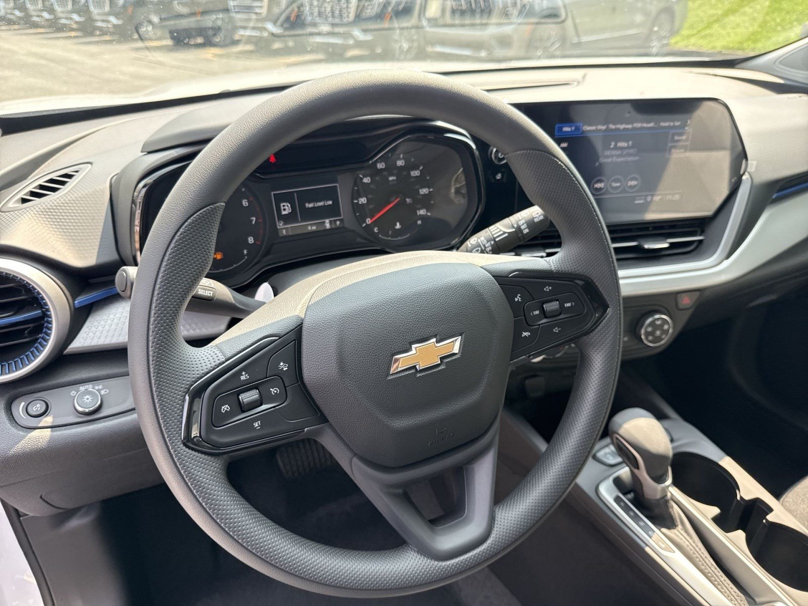 New 2026 Chevrolet Trax LS w/ LS Convenience Package FWD image 13