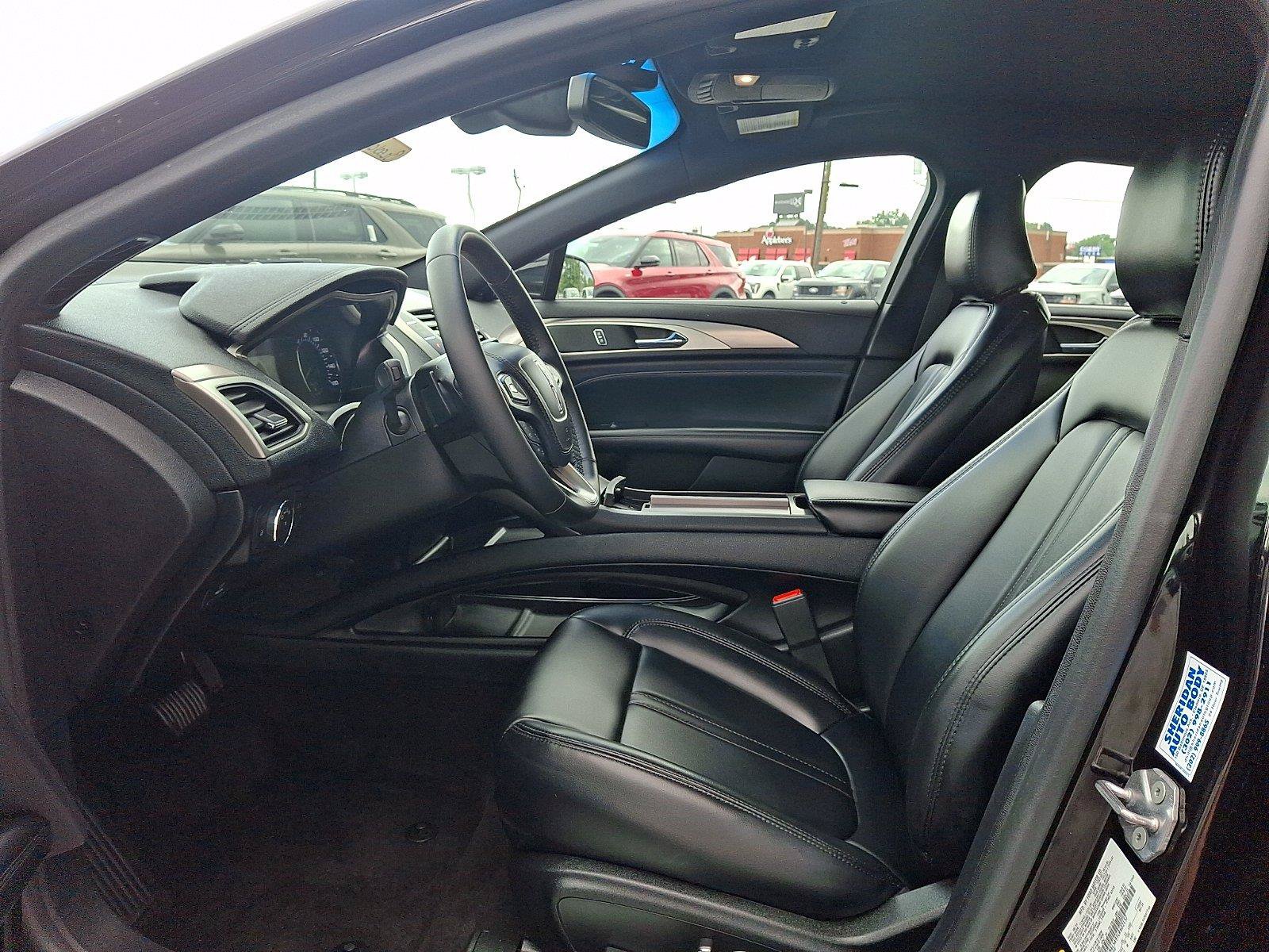 Used 2020 Lincoln MKZ FWD image 10