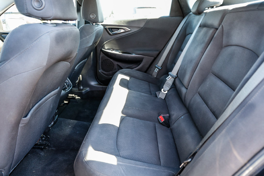 Used 2020 Chevrolet Malibu LT FWD image 34