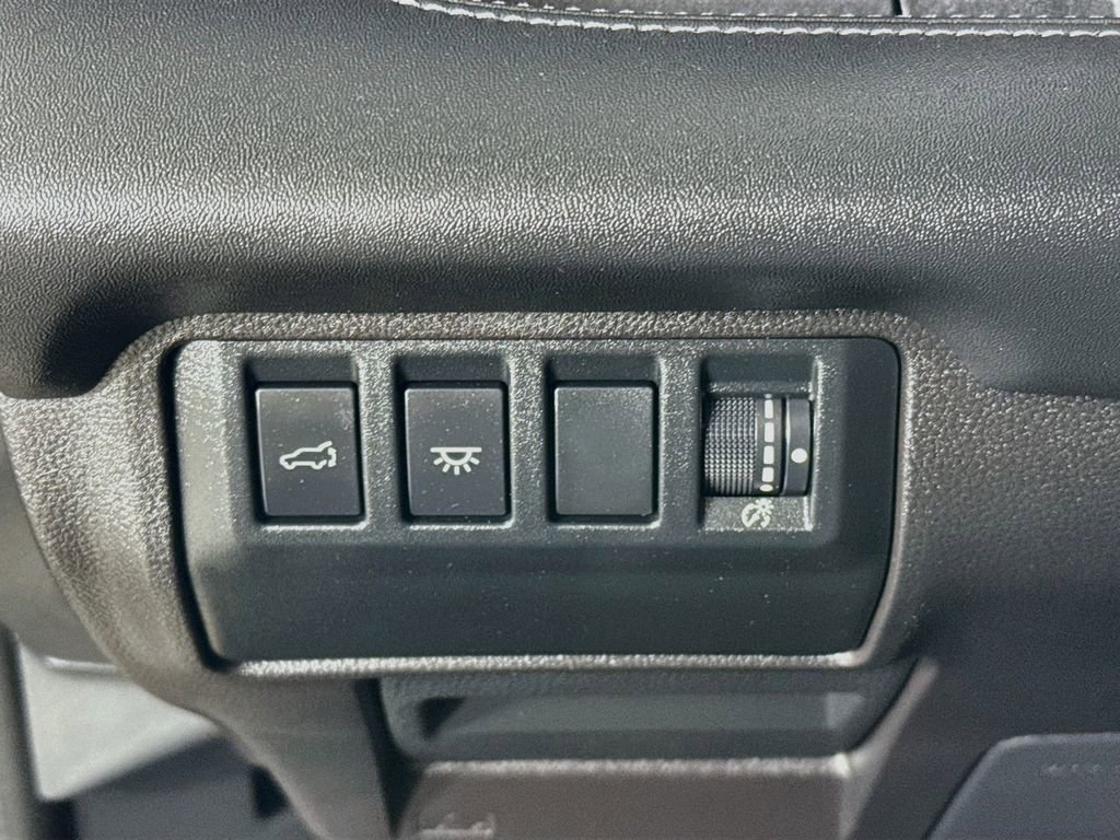 Used 2023 Subaru Ascent Touring AWD/4WD image 12
