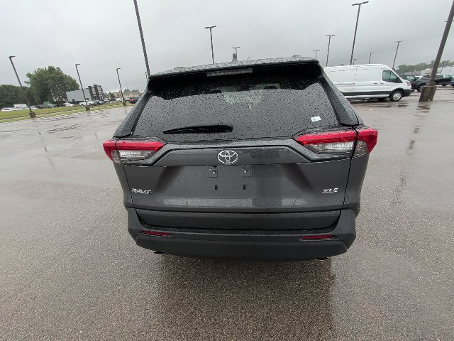 Used 2025 Toyota RAV4 XLE w/ Convenience Package FWD image 7