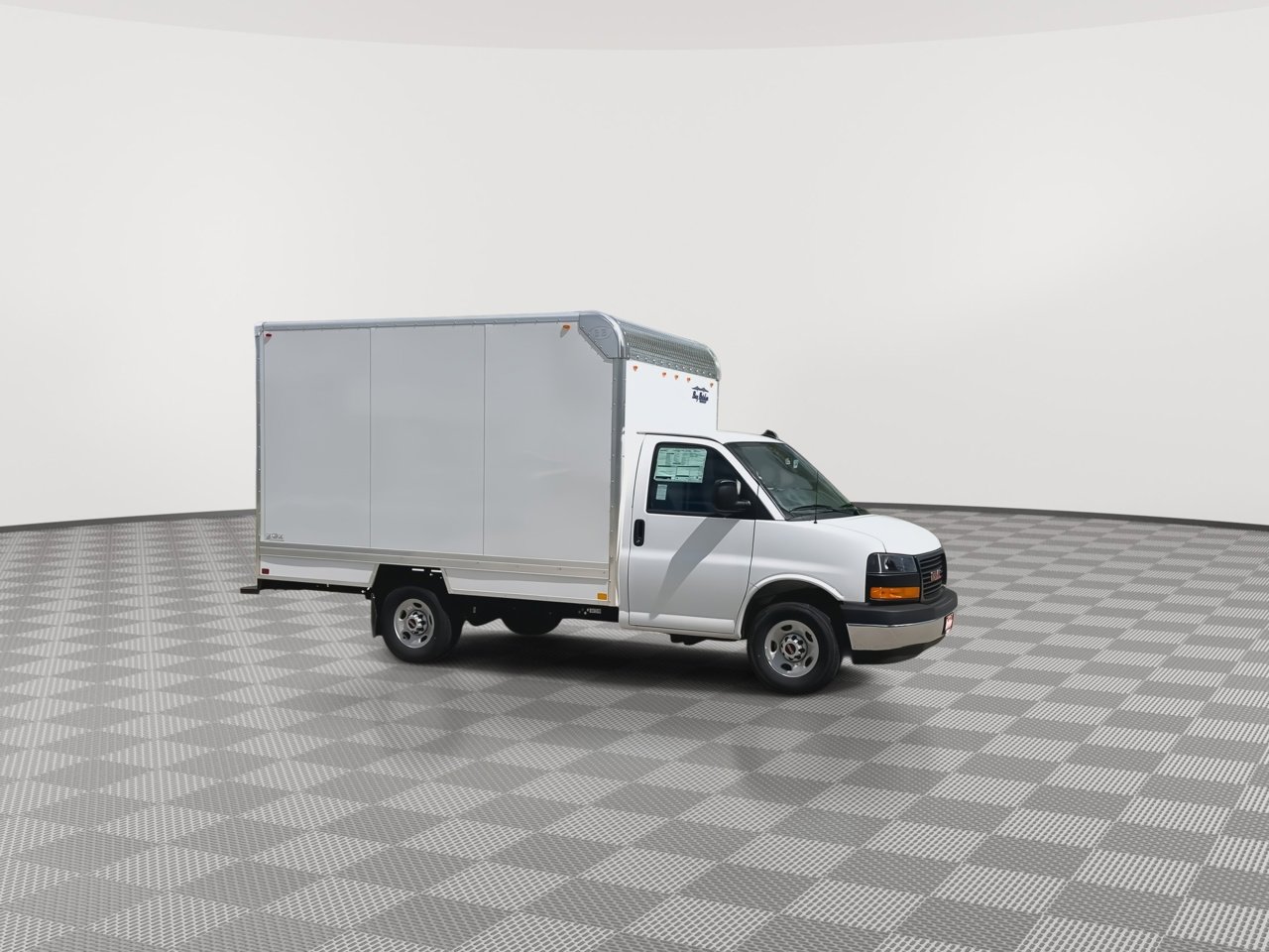New 2026 GMC Savana 3500 w/ Power Convenience Package RWD image 30