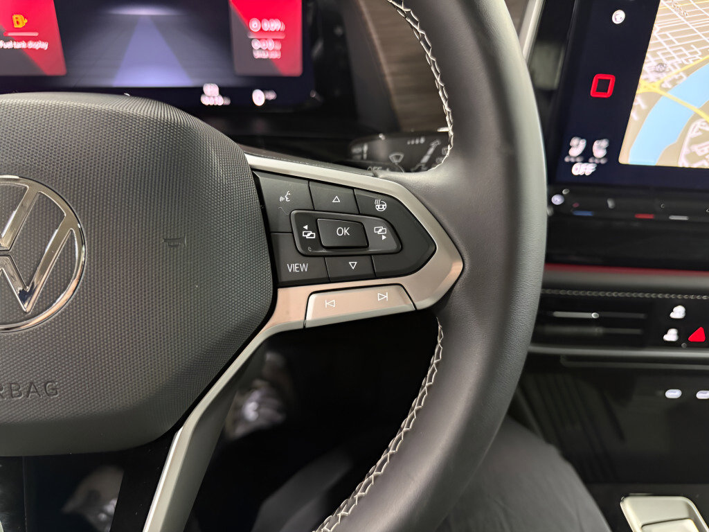 Certified 2025 Volkswagen Atlas SEL image 13