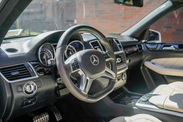 Used 2015 Mercedes-Benz ML 63 AMG 4MATIC image 18