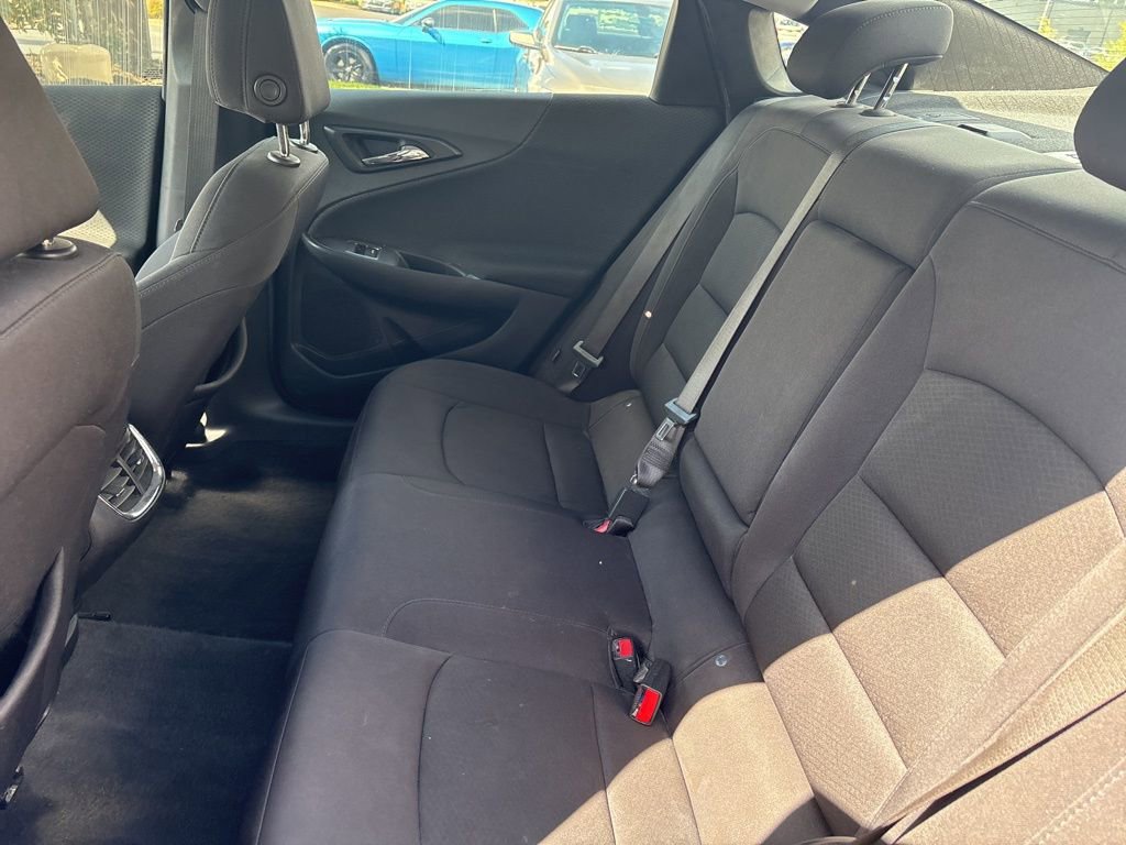 Used 2021 Chevrolet Malibu LT FWD image 16