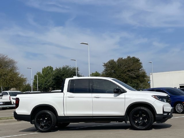 Certified 2024 Honda Ridgeline Black Edition image 3