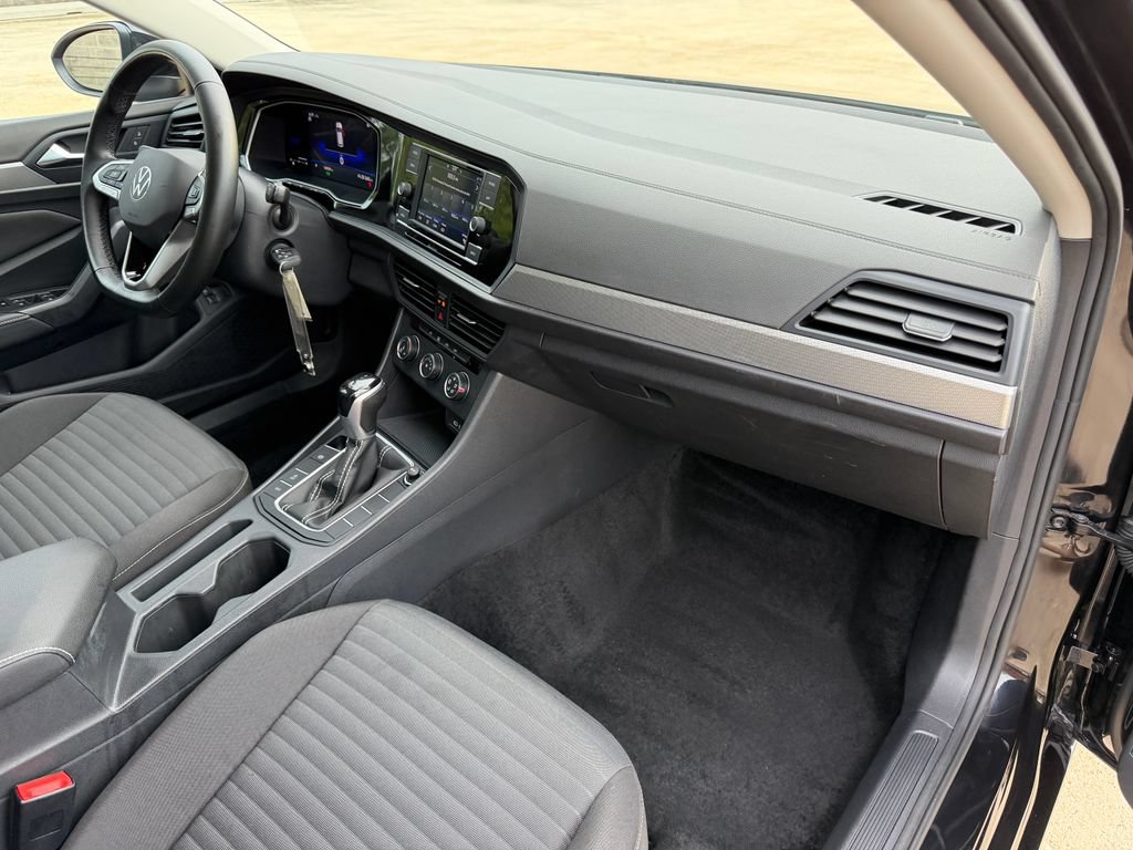 Certified 2024 Volkswagen Jetta S FWD image 21