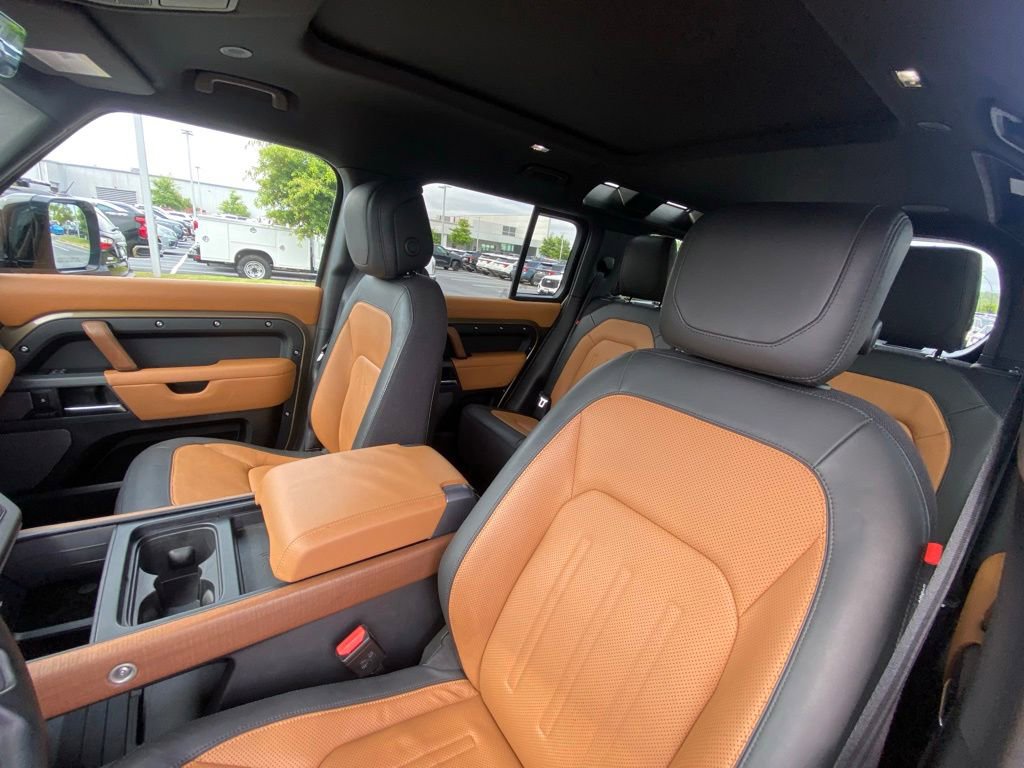 Used 2020 Land Rover Defender 110 X AWD/4WD image 22