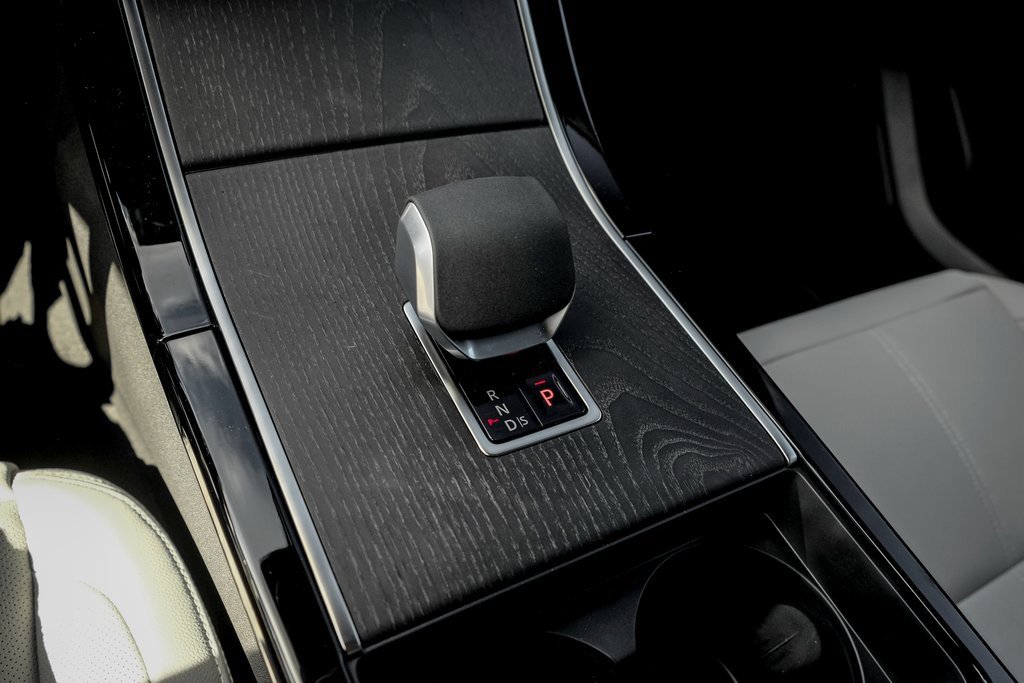 New 2026 Land Rover Range Rover Velar S image 15