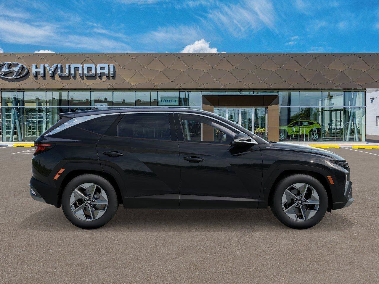 New 2026 Hyundai Tucson SEL FWD image 24