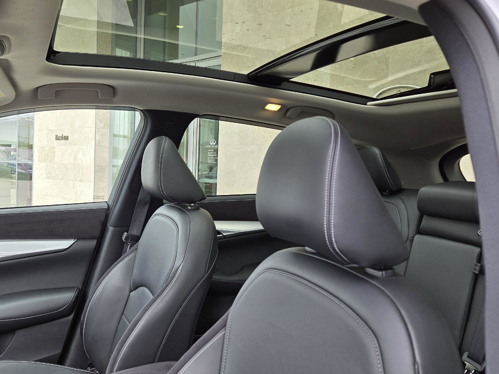 Used 2022 INFINITI QX50 Sensory image 7