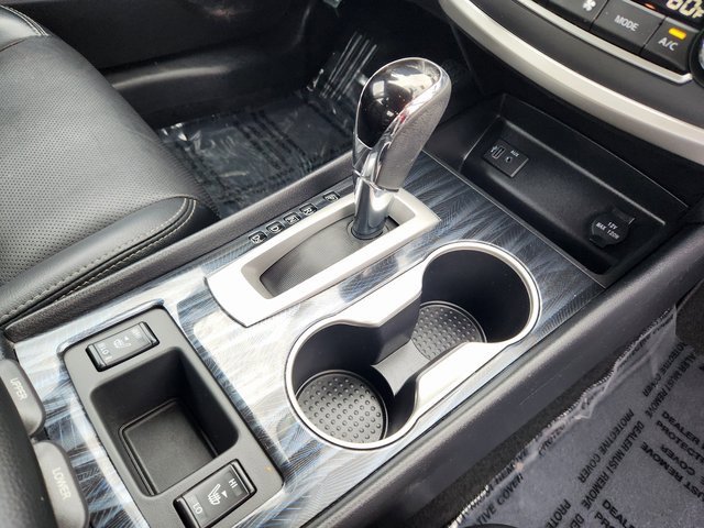 Used 2017 Nissan Altima 3.5 SL w/ 3.5SL Technology Package image 14