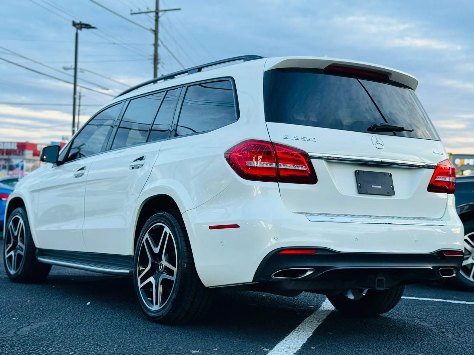 Used 2018 Mercedes-Benz GLS 550 4MATIC w/ Night Package image 3