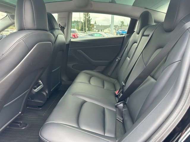 Used 2020 Tesla Model 3 Standard Range Plus RWD image 18