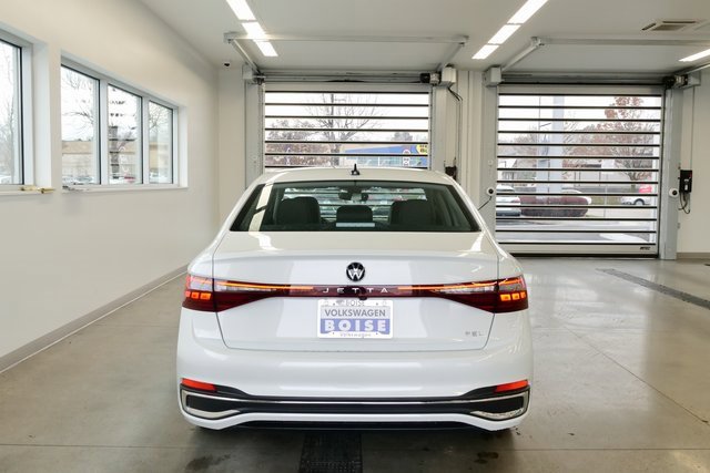 New 2026 Volkswagen Jetta SEL image 5