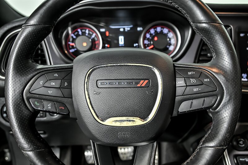 Used 2016 Dodge Challenger R/T Plus RWD image 22