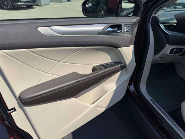 Used 2018 Lincoln MKC Premiere AWD/4WD image 18