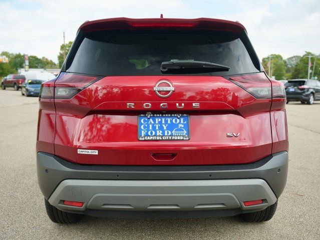 Used 2023 Nissan Rogue SV image 5