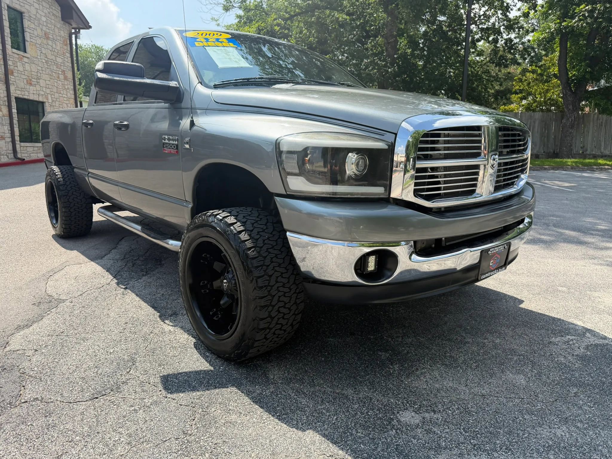 Used 2009 Dodge Ram 2500 Truck SLT w/ Trailer Tow Group AWD/4WD image 3
