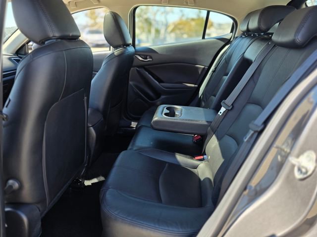 Used 2018 MAZDA MAZDA3 Grand Touring w/ Premium Equipment Package image 15