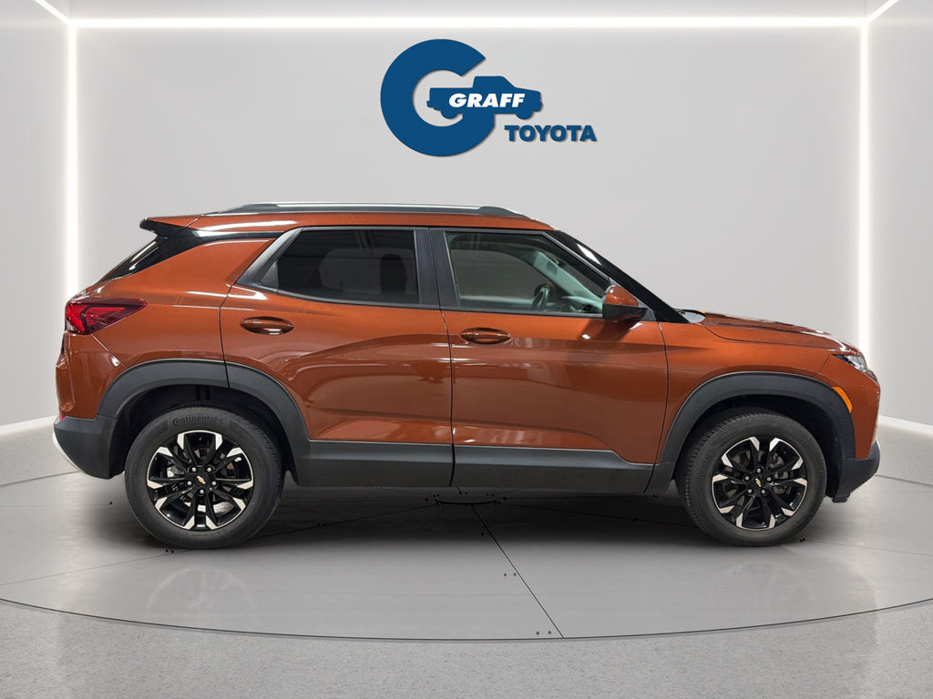 Used 2021 Chevrolet TrailBlazer LT w/ Convenience Package AWD/4WD image 9