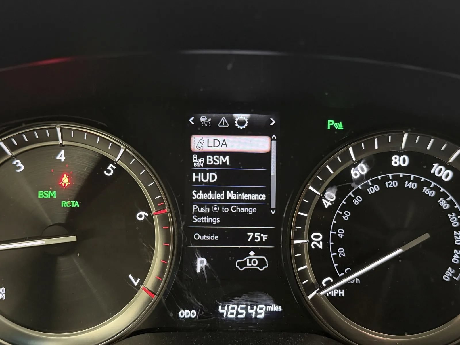 Used 2016 Lexus LX 570 4WD w/ Luxury Package image 8