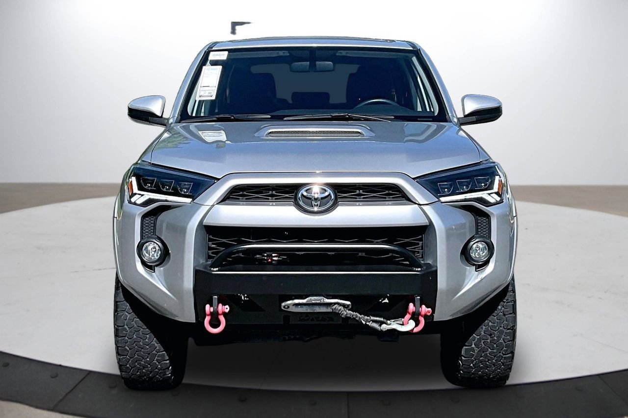 Used 2018 Toyota 4Runner TRD Off-Road image 3