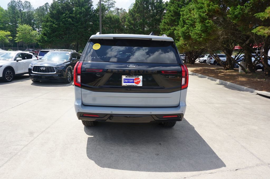 Used 2025 Ford Expedition Tremor AWD/4WD image 22
