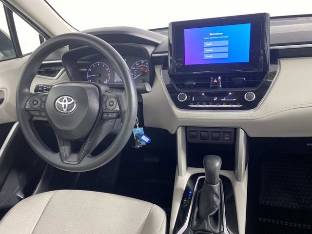 Used 2025 Toyota Corolla Cross L AWD/4WD image 13