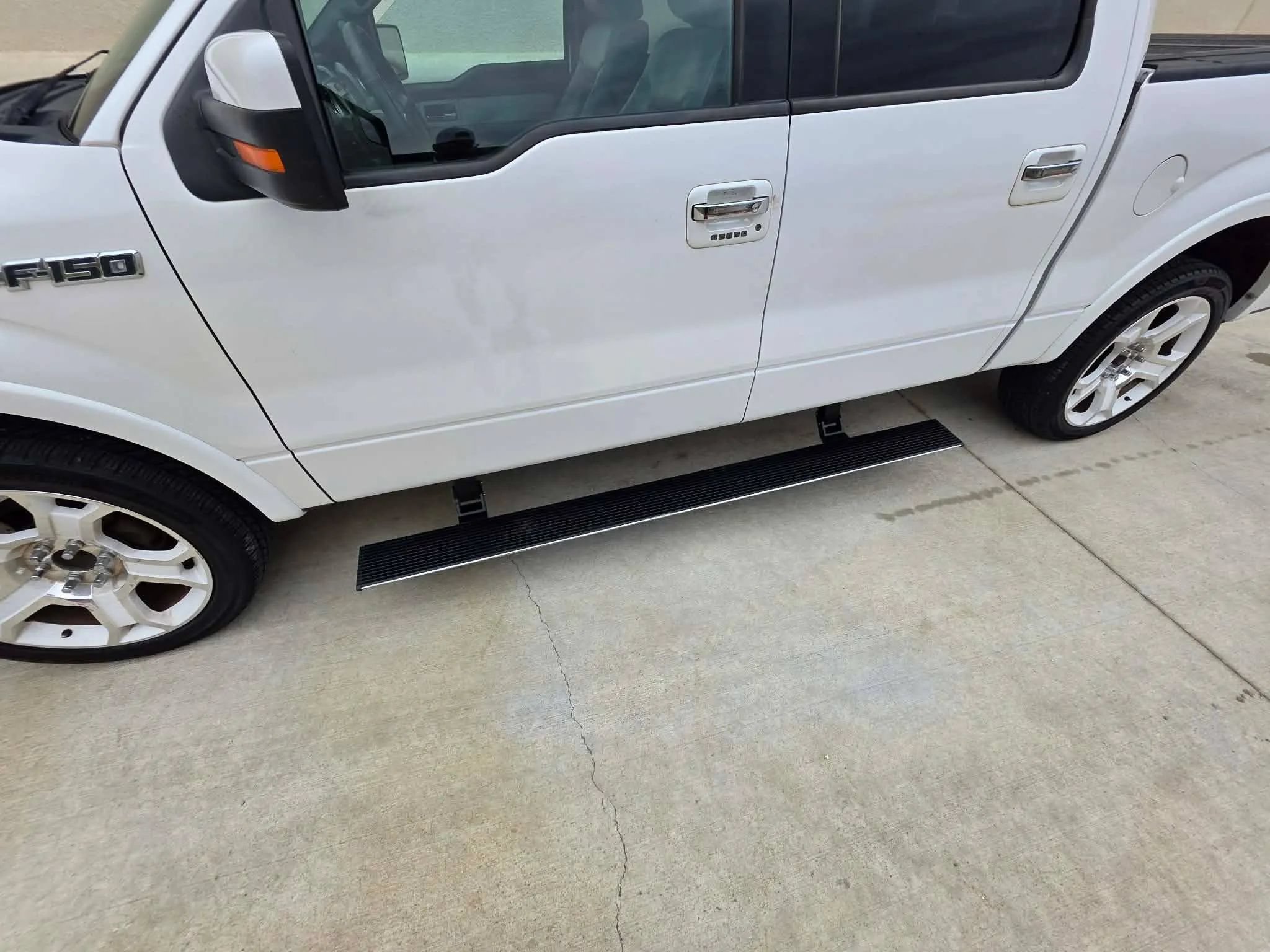Used 2011 Ford F150 Lariat Limited RWD image 29