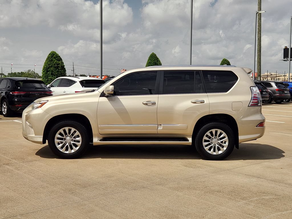 Used 2016 Lexus GX 460 w/ Premium Package AWD/4WD image 4