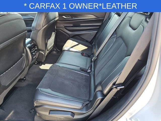 Used 2024 Jeep Grand Cherokee L Laredo image 31