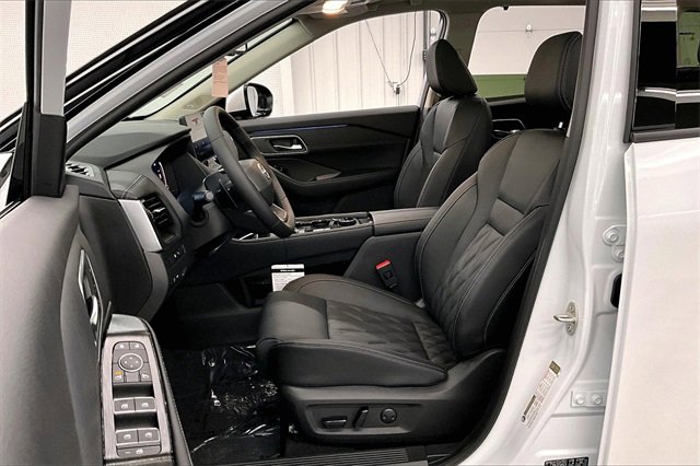 New 2026 Nissan Rogue Platinum w/ Platinum Premium Package image 9