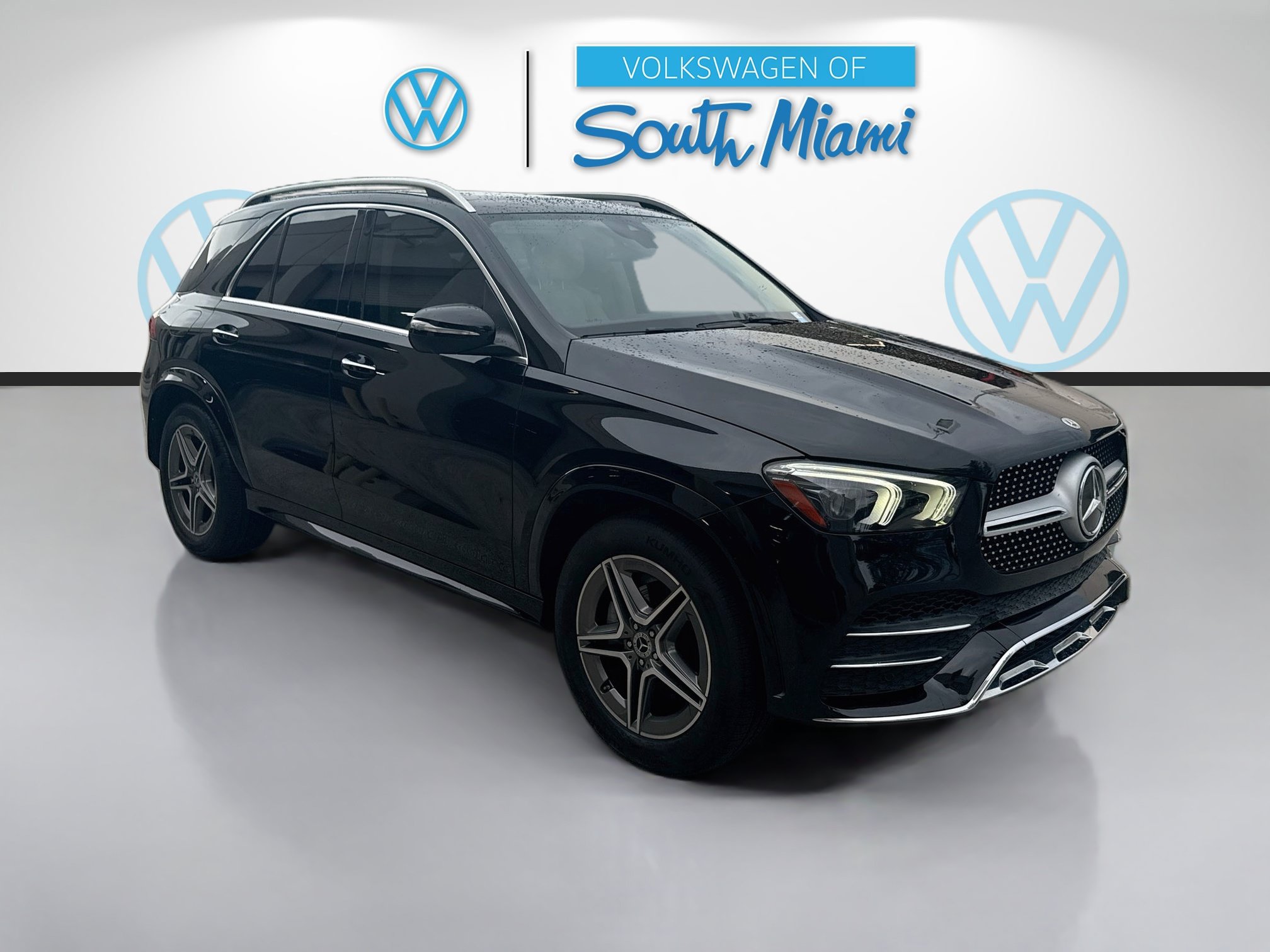 Used 2022 Mercedes-Benz GLE 350 4MATIC w/ AMG Line Exterior image 1