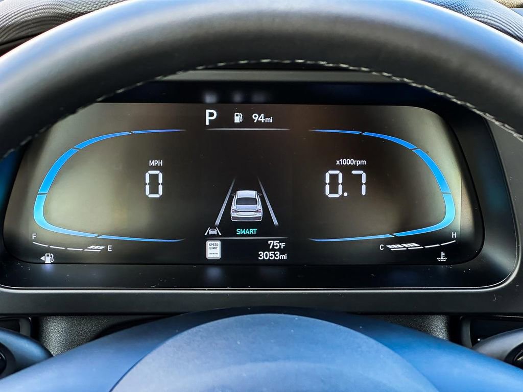 Used 2025 Hyundai Elantra Sport w/ Cargo Package image 23